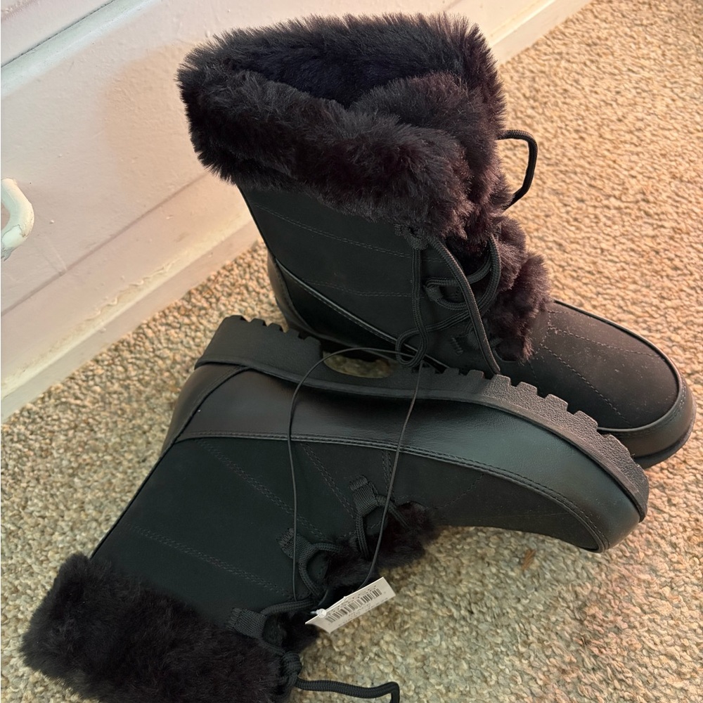 Faux Fur-Trim Black Winter Lace-Up Boots for Women